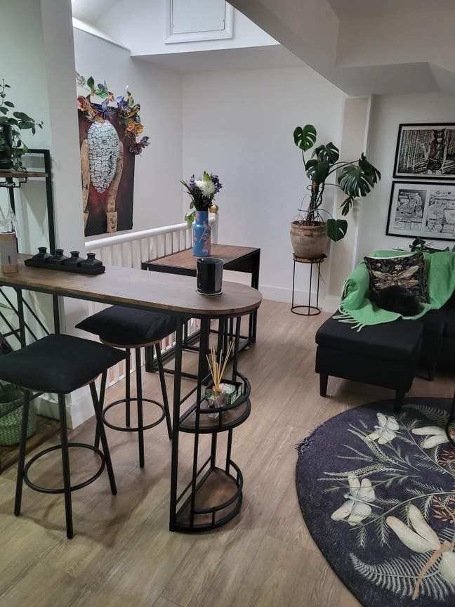 🐾 Looking for a Fun, Creative, Cat-Loving Roomie  Main Photo