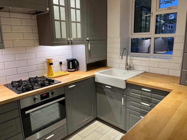 Beautiful two bed flat  Main Photo