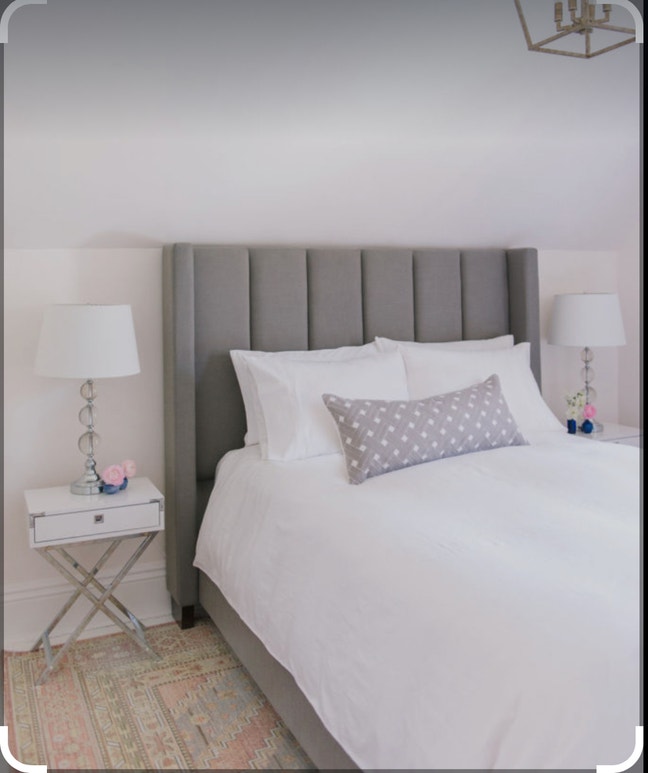 Newbury park station. Private both  Main Photo