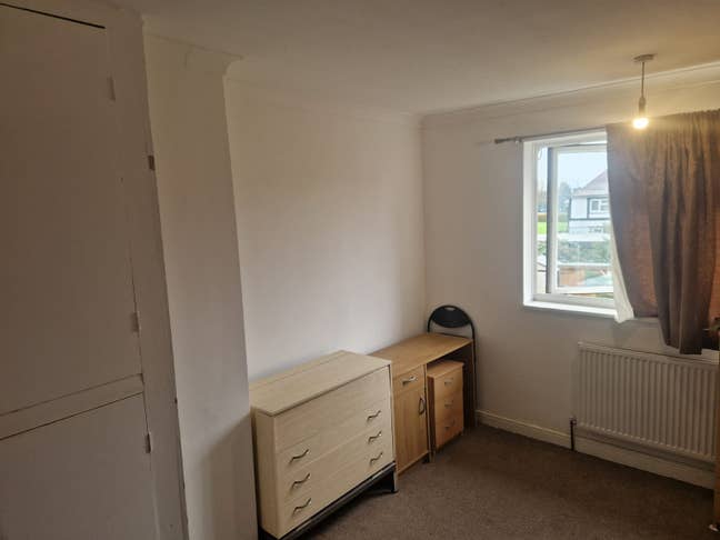 Large double for employed person  Main Photo