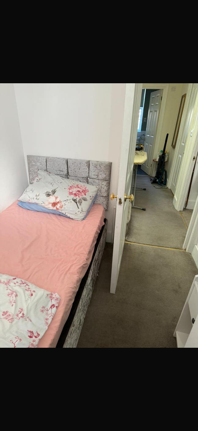 Single box room available  Main Photo