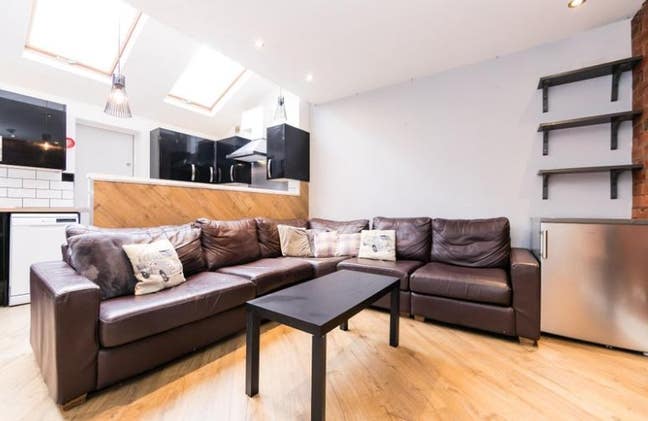 All Bills Included – Only £99 a Week! Main Photo