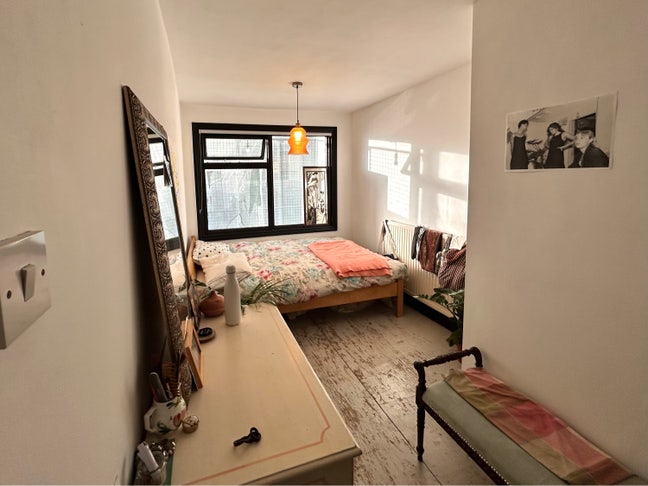 Double Room  - 1 Min walk from Hackney Central Main Photo