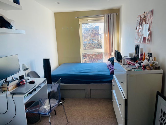 Pimlico Double Room – Victoria Line Main Photo