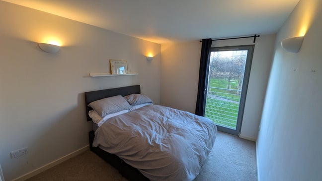 Double Room at the Shore in Leith Main Photo