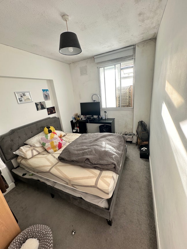 Fully furnished double room  Main Photo