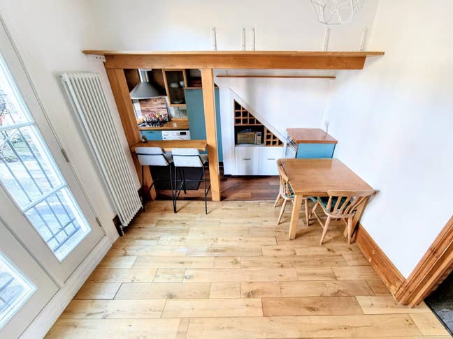 Airy & tall Ealing Broadway W5 Victorian 1bed flat Main Photo