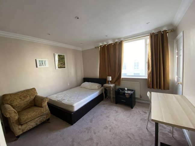 Double Room with Private Bathroom in Pimlico  Main Photo