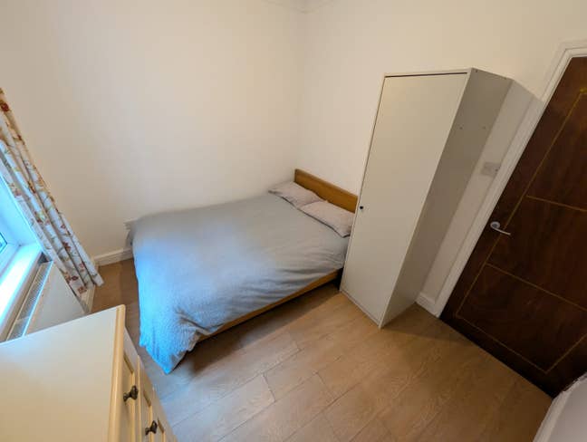 Double room to rent in a cozzy house  Main Photo