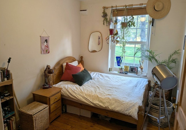 Double room in homely Peckham flat- bills included Main Photo