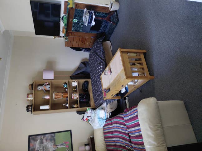 Room facing garden  Main Photo