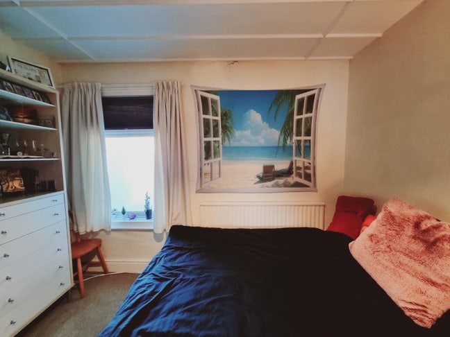 Double Bedroom in West Didsbury House share Main Photo
