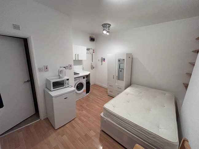 Pimlico S/C Studio Nr Tube Also Victoria Station Main Photo