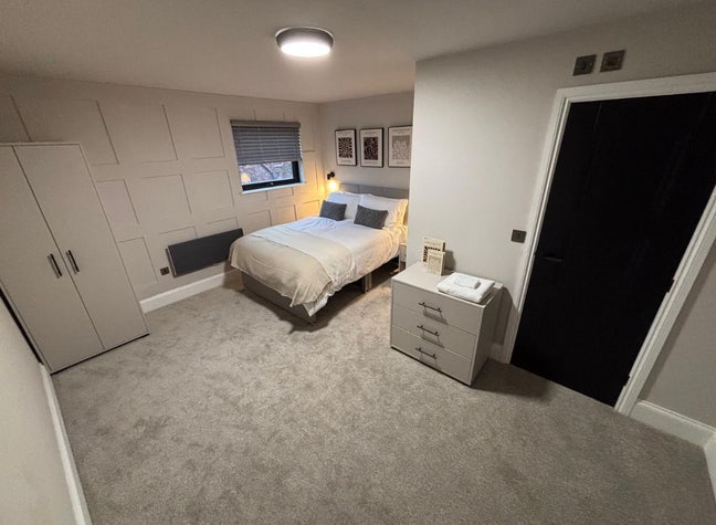 Stunning Ensuite Rooms Near Tameside Hospital  Main Photo