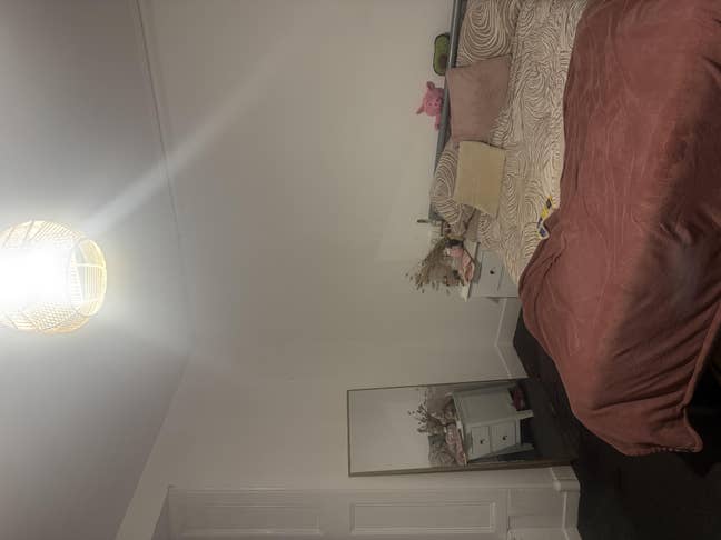 Room Available in West End  Main Photo