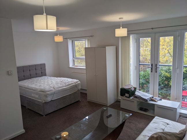 Large Bedroom in Shared Peel Park Property Main Photo