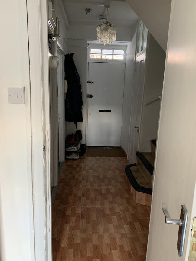 Flatmate wanted in lovely flat by St Pancreas Main Photo