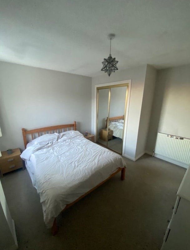 Flat Share Available Main Photo