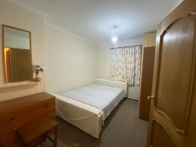 Double room to rent Main Photo