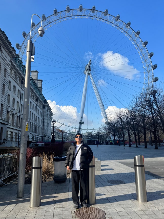 Professional Male seeks a double room Main Photo