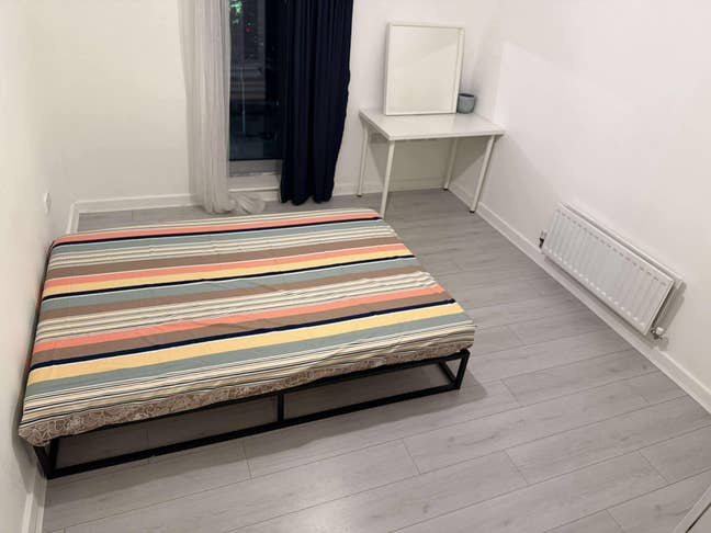 Large Double Room available in Forest Gate Main Photo