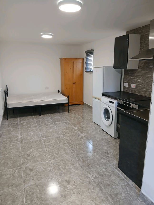 1 bedroom studio available for rent Main Photo