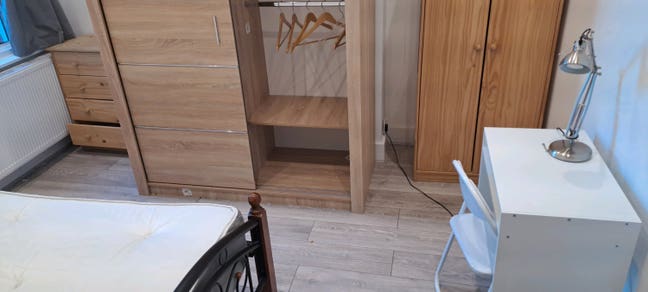 Room available in Seven Sisters Main Photo