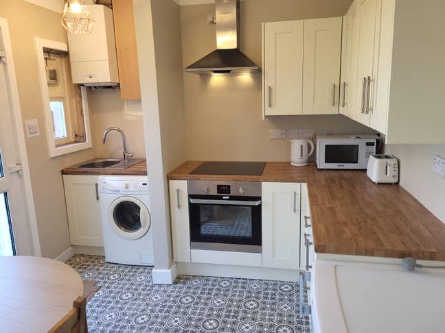  Fully furnished double bedroom  for rent Main Photo