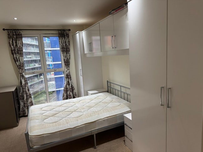 1 Bedroom available  Main Photo