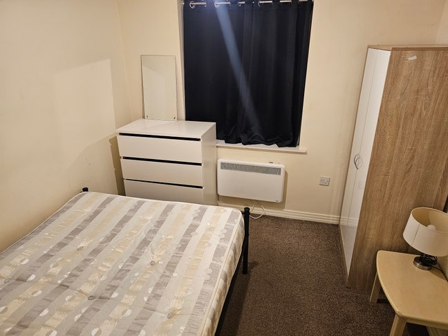 A Lovely Double Room Available Now Main Photo