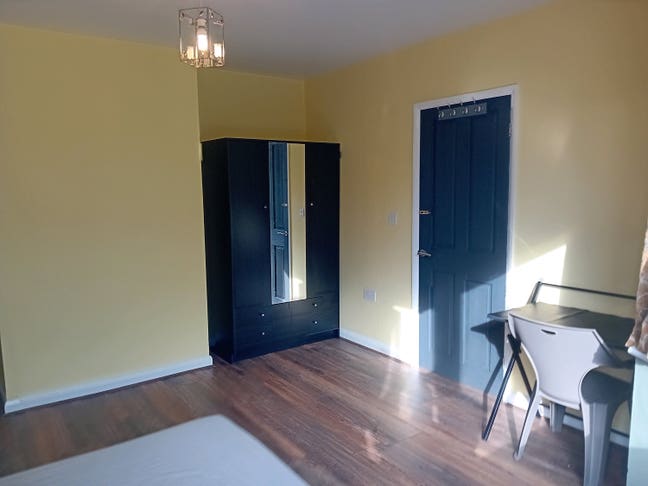 Large Double bedroom in Botley  Main Photo