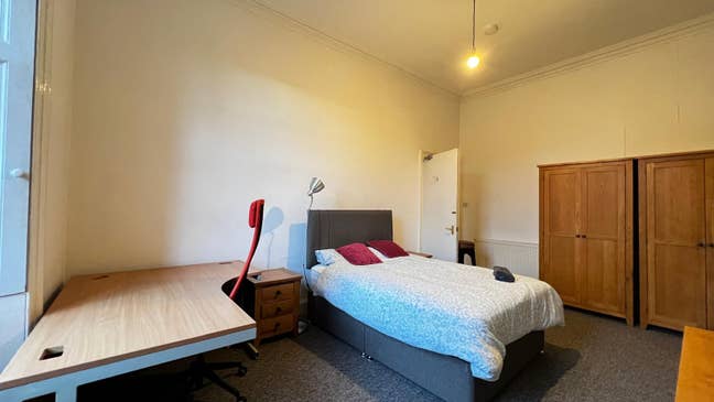 Spacious Double room EH8  Main Photo