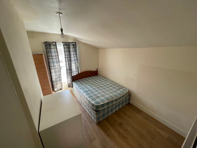 Furnished Double room available for single person Main Photo