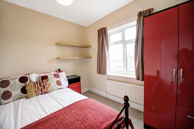 Cosy Double Room Available 1st January! Main Photo