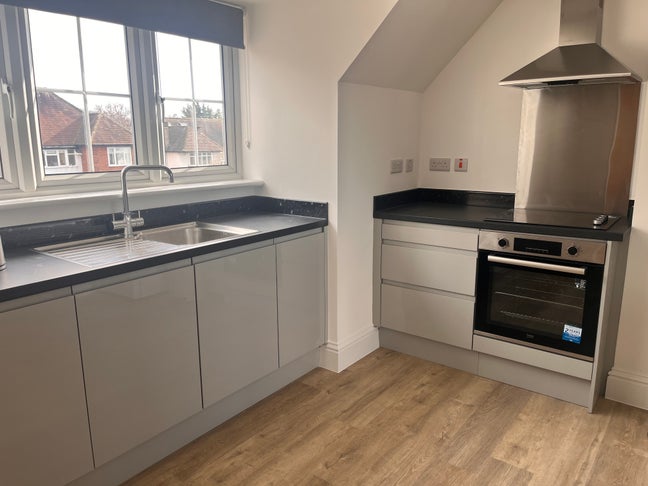 Very modern 2 bed flat to rent Main Photo