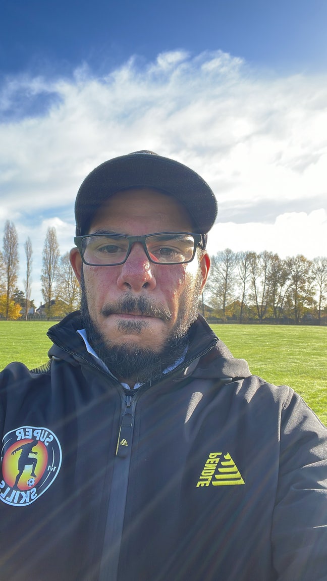 Professional male  Main Photo