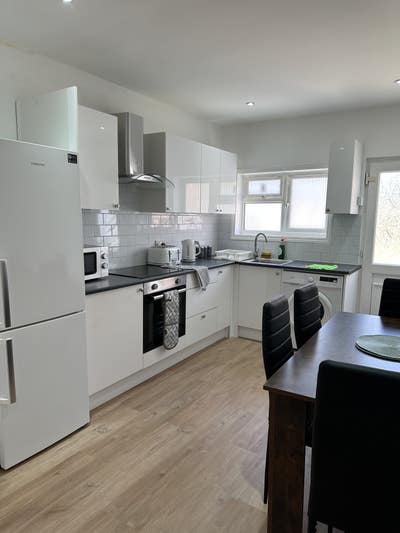 Full furnished 4bedroom house plus WiFi  Main Photo