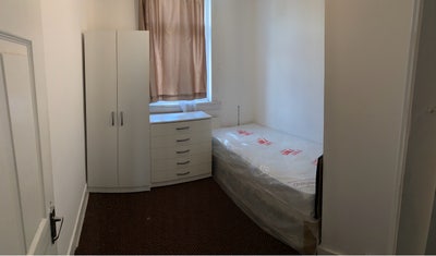 Single room to Rent   Main Photo