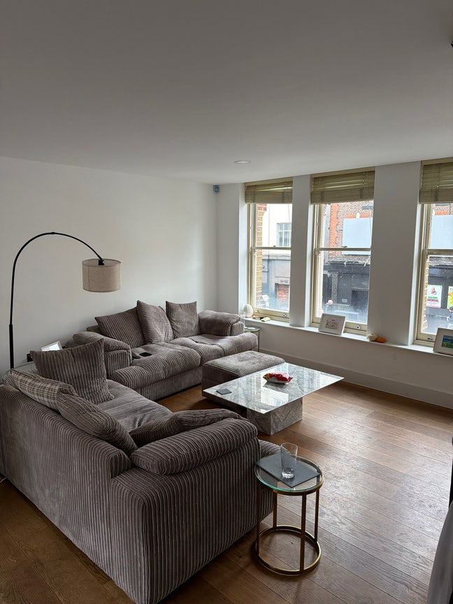 Large Ensuite + Super-King Room in Shoreditch Main Photo