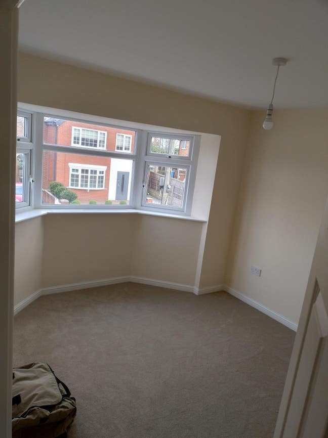 Room to rent Main Photo