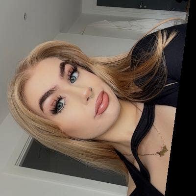 Looking for a flat mate  Main Photo