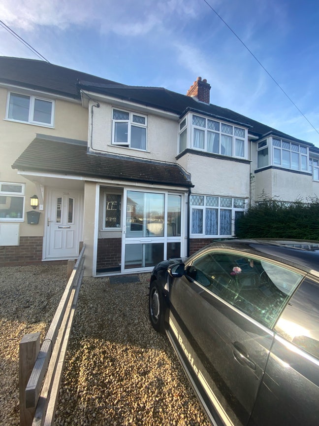 2 Rooms in Professional House Share - Haydn Rd Main Photo