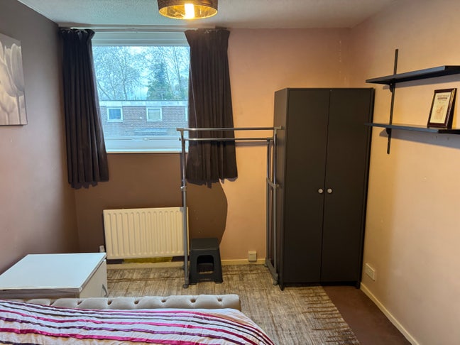 Big double room for rent  Main Photo