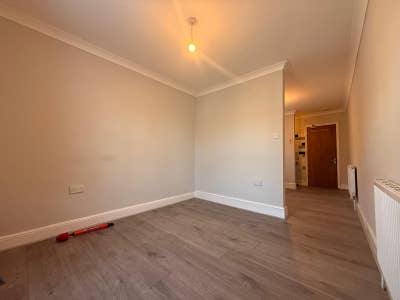 Double Bedroom in Prime Eastleigh Location Main Photo
