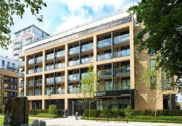 Spacious & Bright En Suite in Canary W  Main Photo