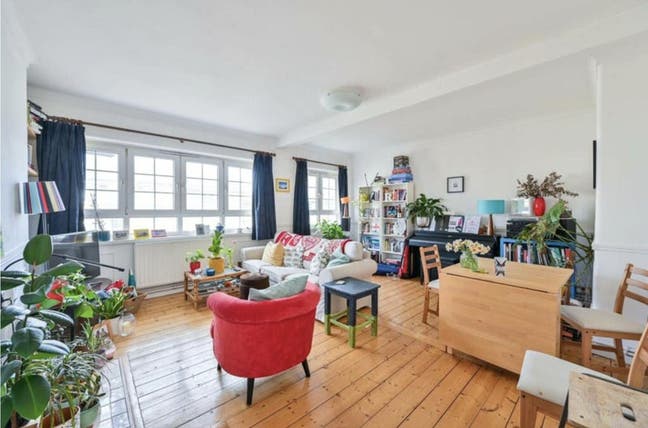 Double near canada water Main Photo