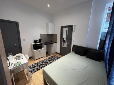 🛏️ Studio Flat to Let in -Streatham Common Main Photo