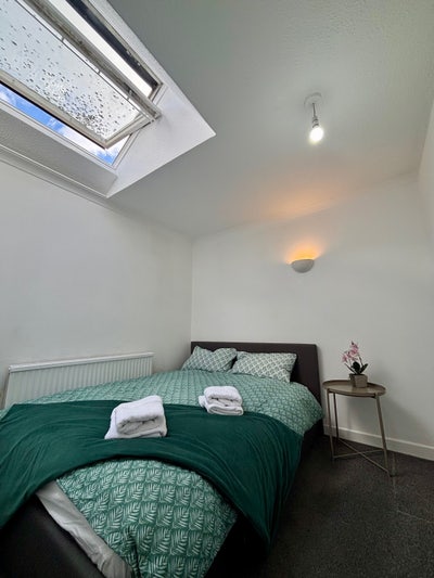 Lovely town house in the city centre of Colchester Main Photo