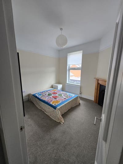 Double Bedroom with Private Sitting Room Main Photo