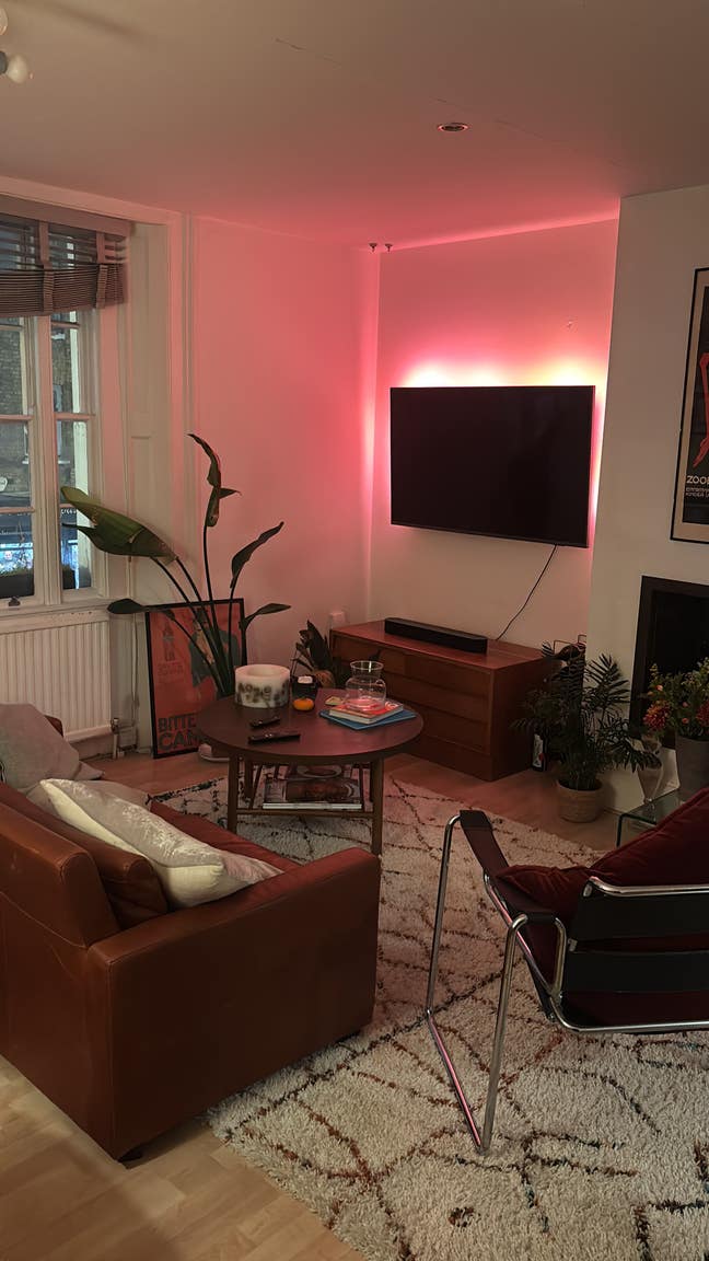 Short term let (up to 6 weeks) - Hoxton Street Main Photo